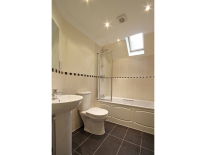 Badgerswood Drive, bathroom i