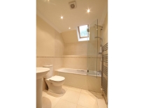 Badgerswood Drive, bathroom ii